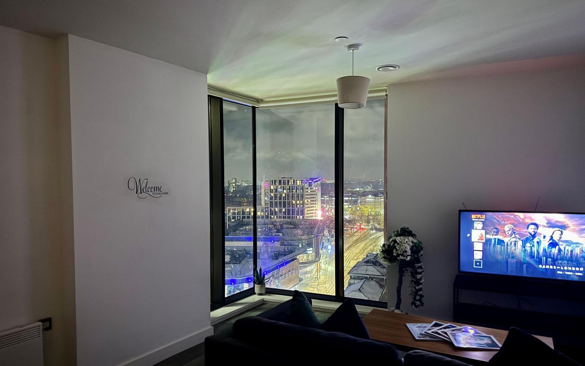Premium Deals L Last-Minute Stay L 4 Min Walk To Birmingham Central Library L 18Th Floor 2 Bed 2 Bath City Centre Penthouse With Gym & Netflix By Jvt Short Lets エクステリア 写真