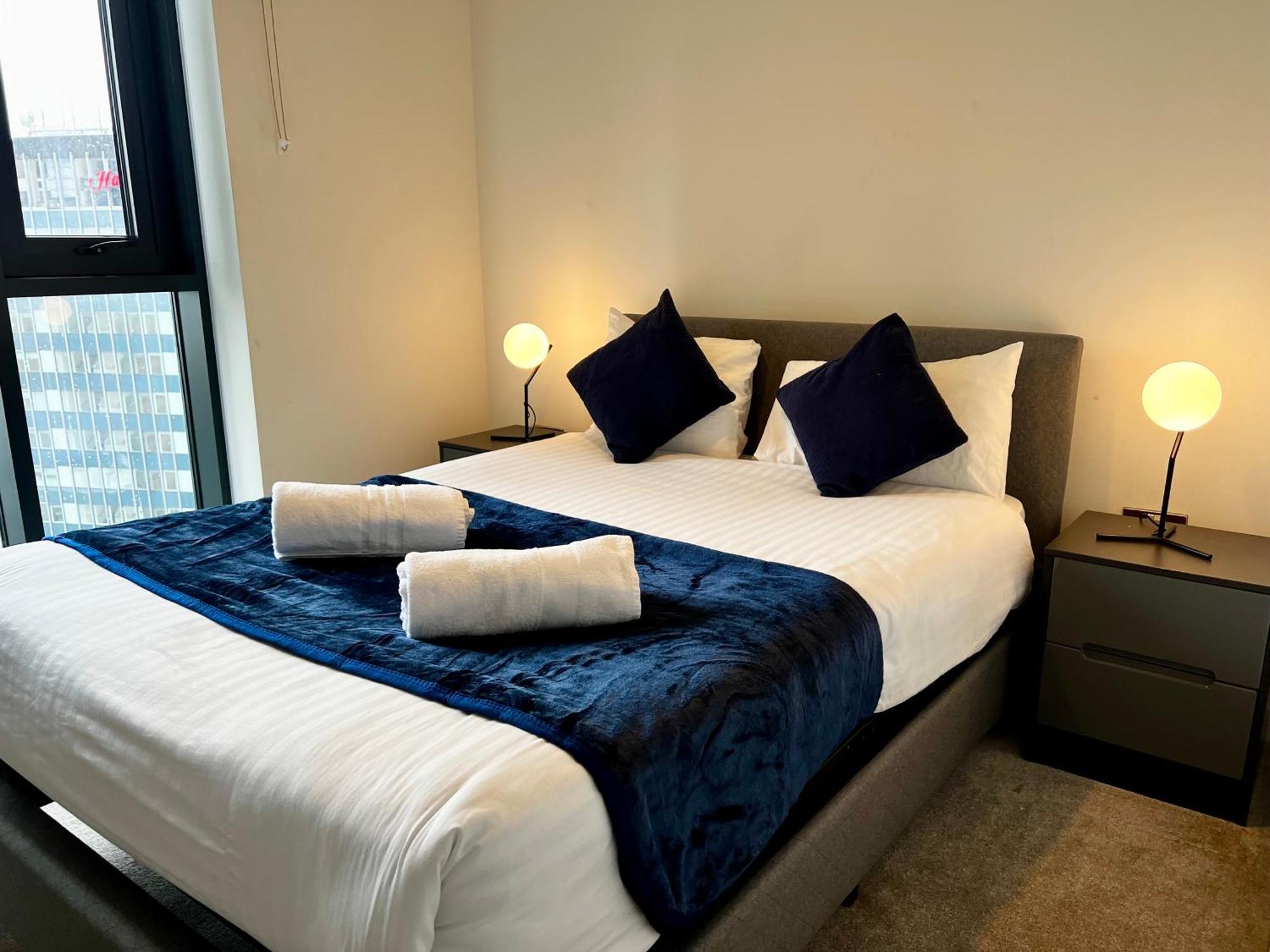Premium Deals L Last-Minute Stay L 4 Min Walk To Birmingham Central Library L 18Th Floor 2 Bed 2 Bath City Centre Penthouse With Gym & Netflix By Jvt Short Lets エクステリア 写真
