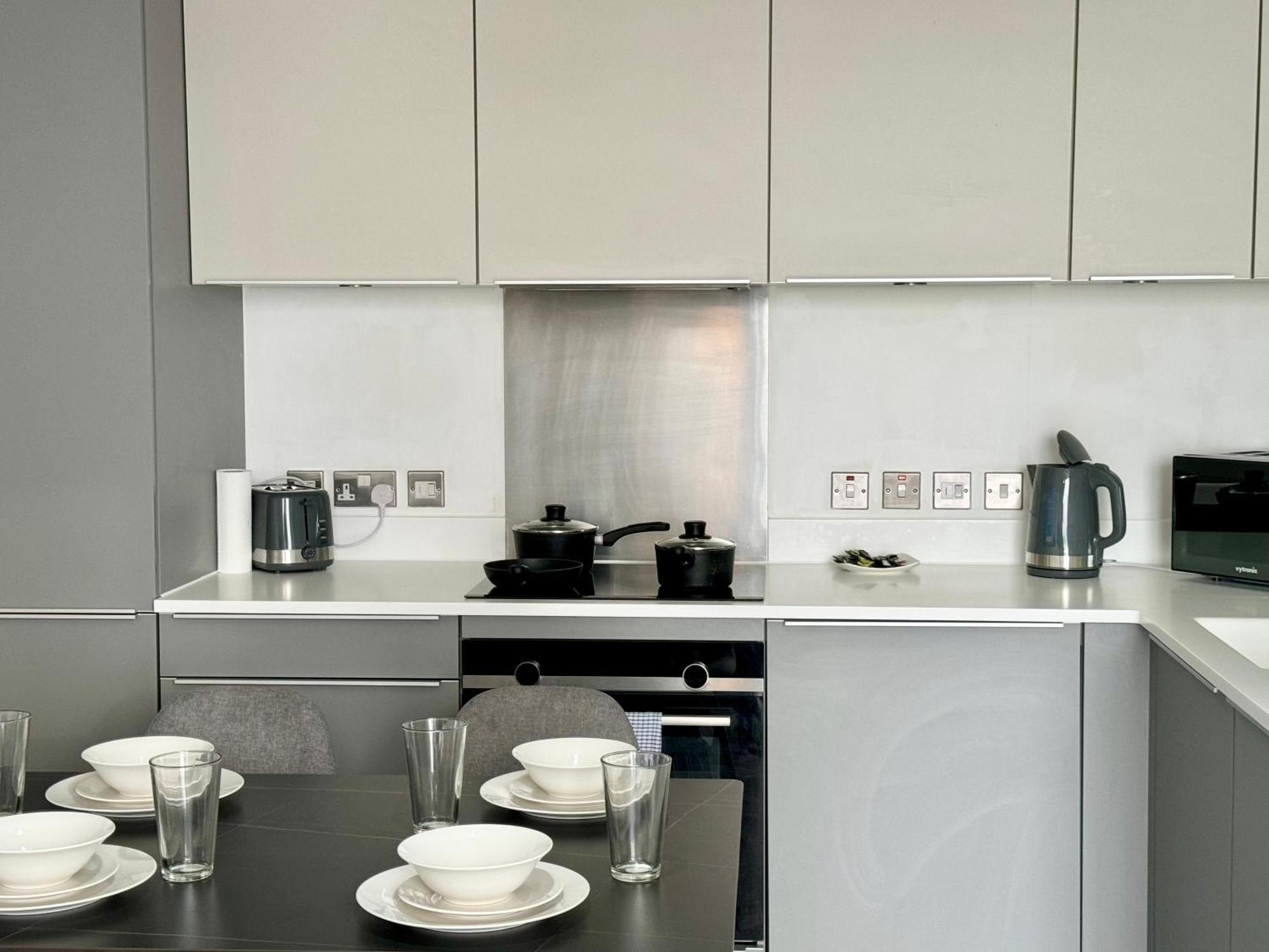 Premium Deals L Last-Minute Stay L 4 Min Walk To Birmingham Central Library L 18Th Floor 2 Bed 2 Bath City Centre Penthouse With Gym & Netflix By Jvt Short Lets エクステリア 写真