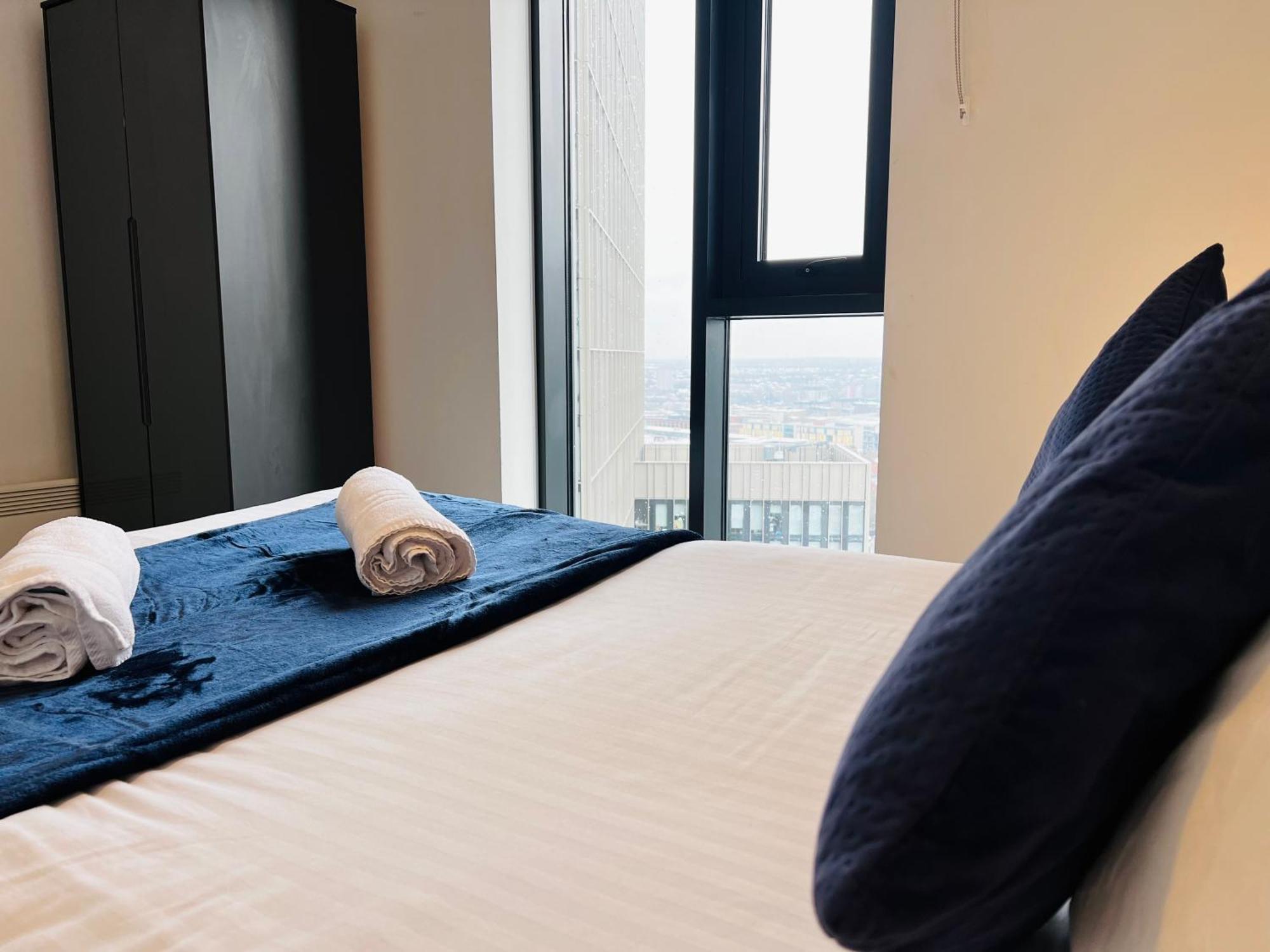 Premium Deals L Last-Minute Stay L 4 Min Walk To Birmingham Central Library L 18Th Floor 2 Bed 2 Bath City Centre Penthouse With Gym & Netflix By Jvt Short Lets エクステリア 写真