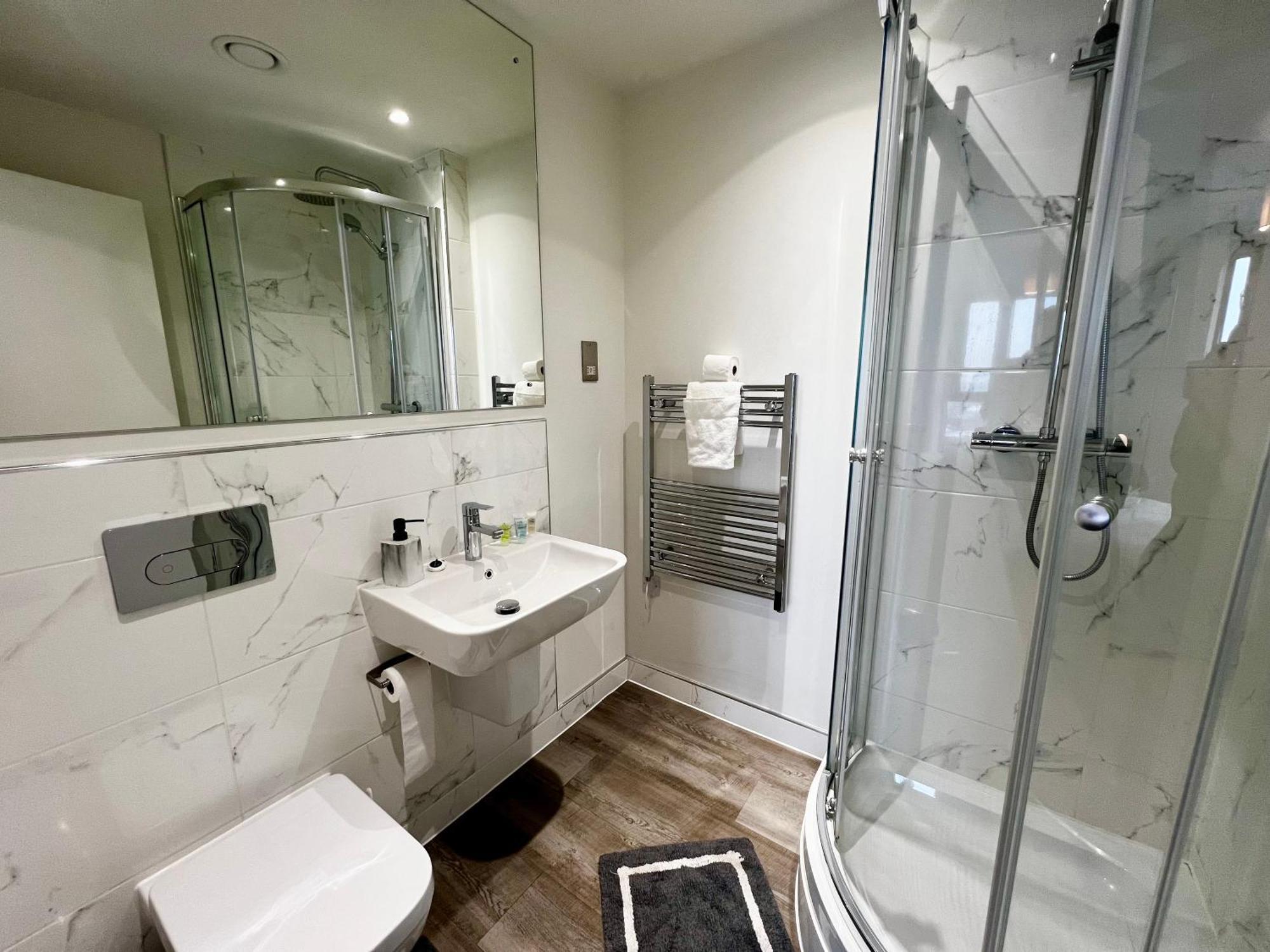 Premium Deals L Last-Minute Stay L 4 Min Walk To Birmingham Central Library L 18Th Floor 2 Bed 2 Bath City Centre Penthouse With Gym & Netflix By Jvt Short Lets エクステリア 写真